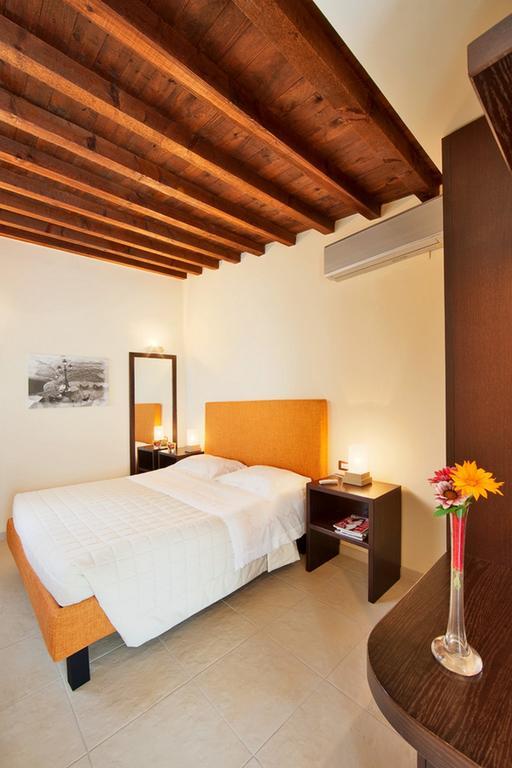 B&B Quattrostelle Cavallino di Lecce Exterior photo