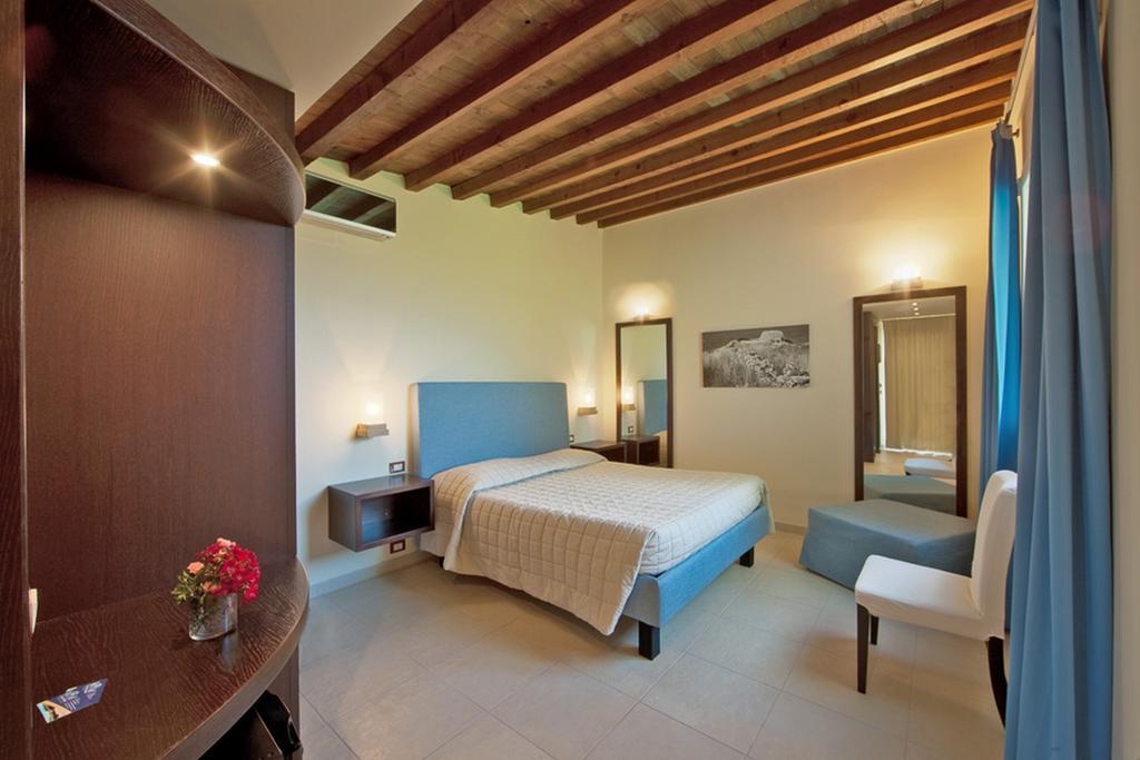 B&B Quattrostelle Cavallino di Lecce Exterior photo